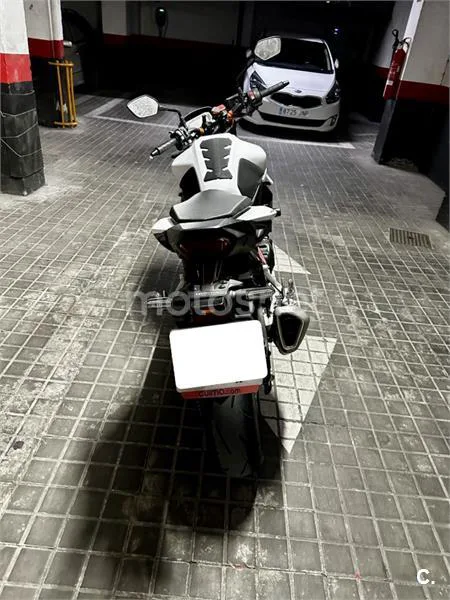 Honda CB 750 – Vista 2