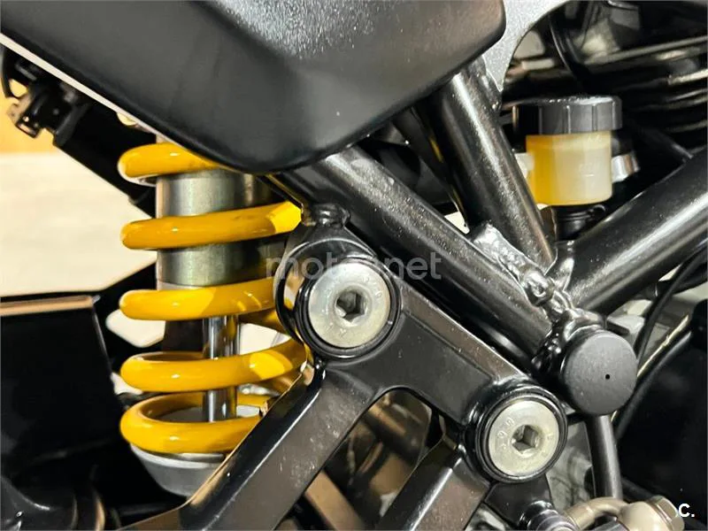 Ducati Monster 695 – Vista 14