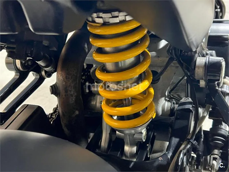 Ducati Monster 695 – Vista 19