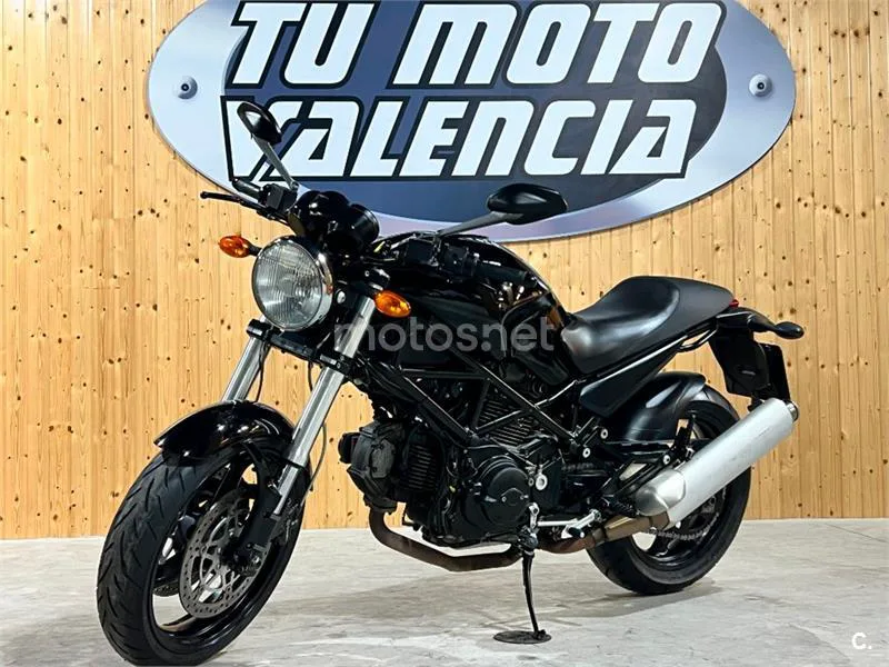 Ducati Monster 695 – Vista 3