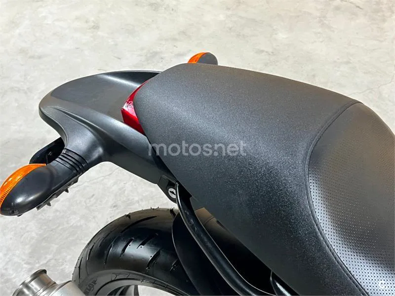 Ducati Monster 695 – Vista 21