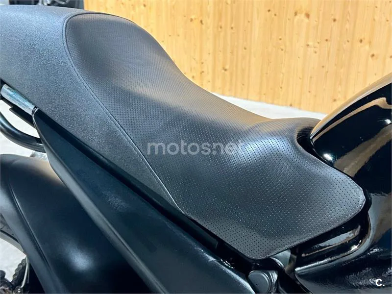 Ducati Monster 695 – Vista 22
