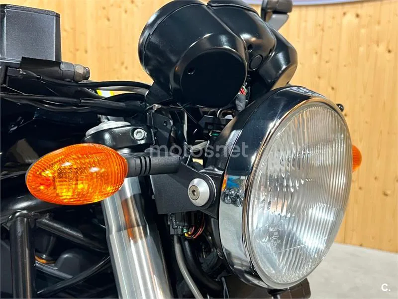 Ducati Monster 695 – Vista 26