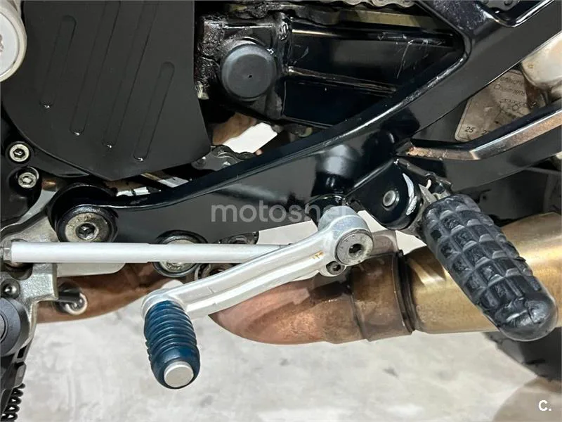 Ducati Monster 695 – Vista 37