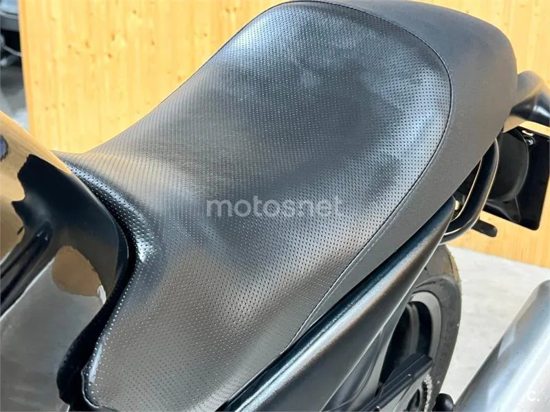 Ducati Monster 695 – Vista 41