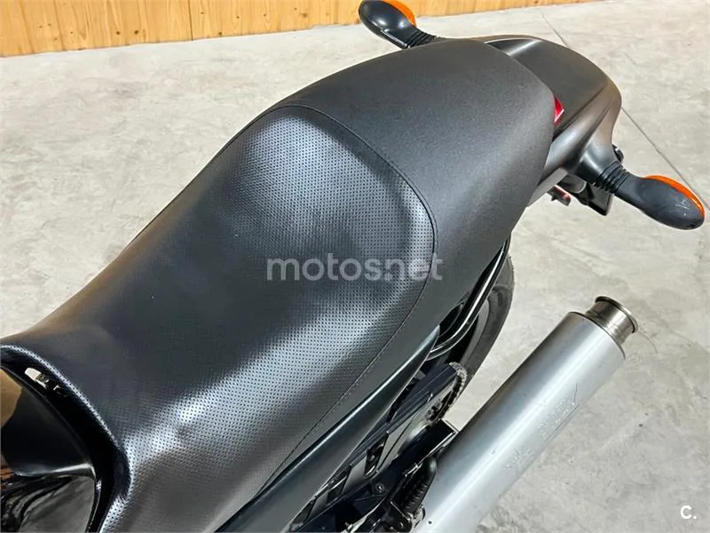 Ducati Monster 695 – Vista 46
