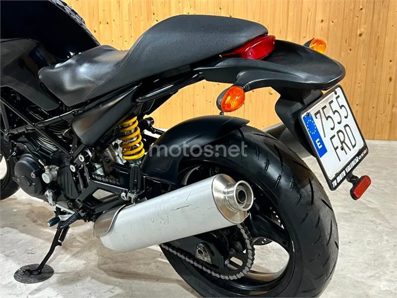 Ducati Monster 695 – Vista 48