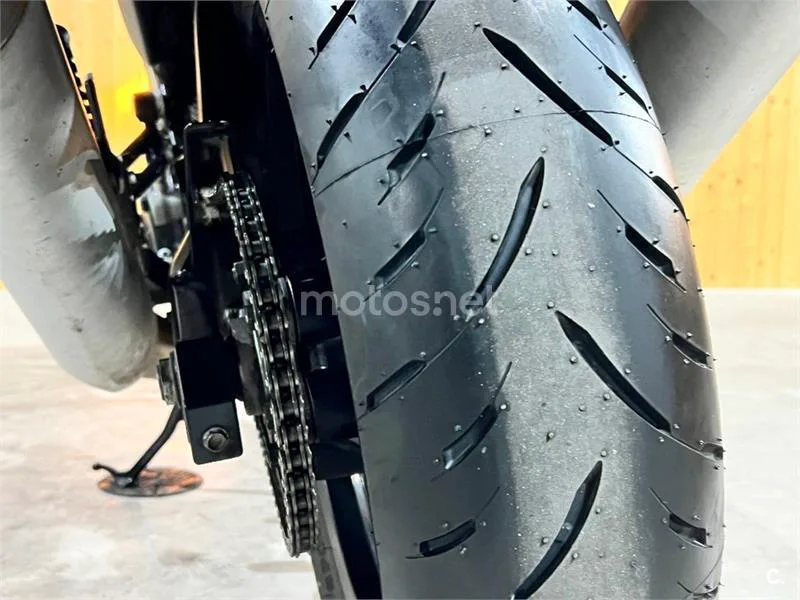 Ducati Monster 695 – Vista 57