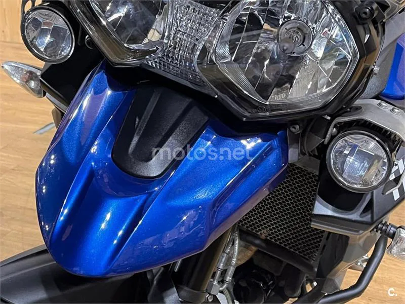 Triumph Tiger 800 XCX – Vista 32