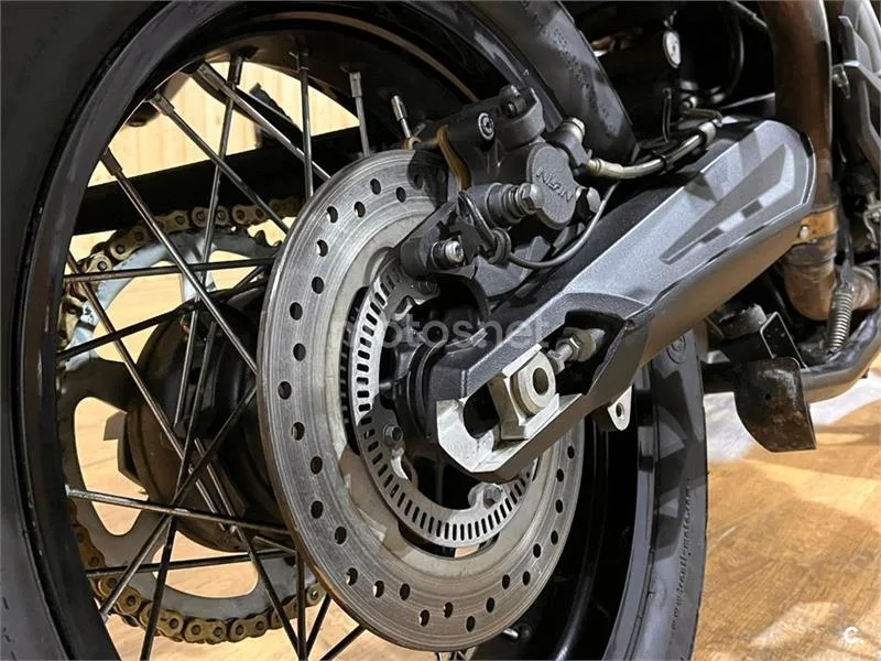Triumph Tiger 800 XCX – Vista 36
