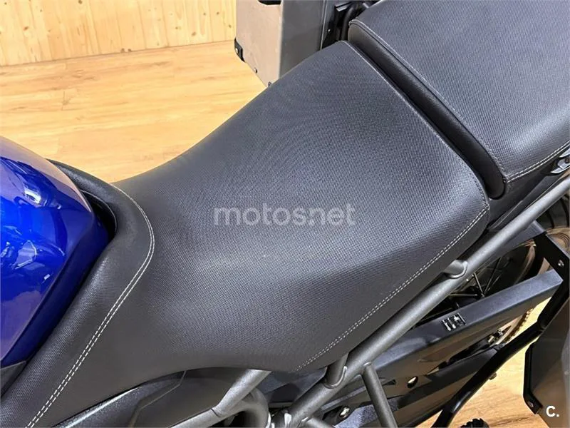 Triumph Tiger 800 XCX – Vista 45