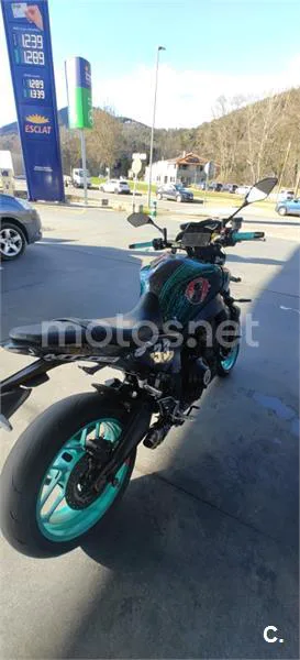 Yamaha MT-09 – Vista 2