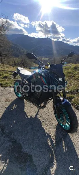 Yamaha MT-09 – Vista 17