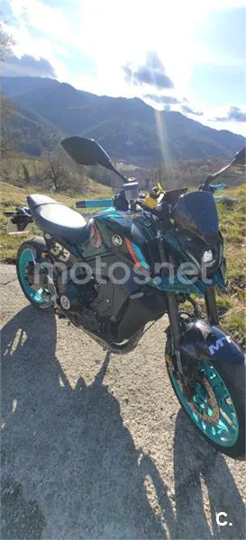 Yamaha MT-09 – Vista 18