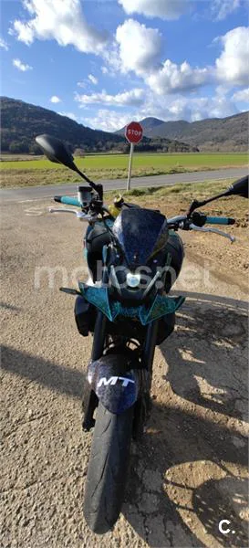 Yamaha MT-09 – Vista 37