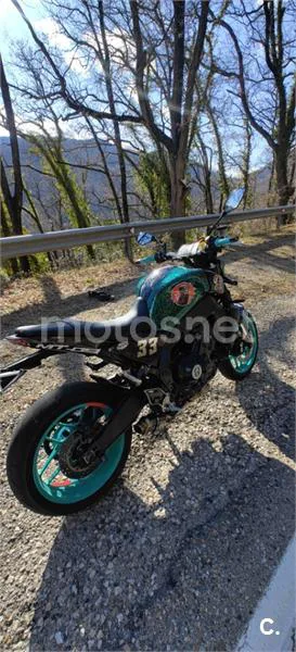 Yamaha MT-09 – Vista 8