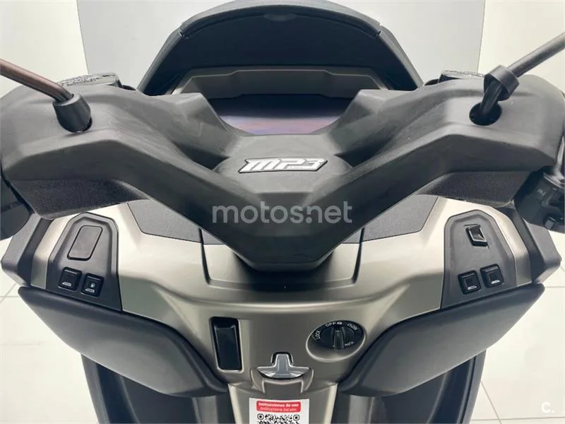 Piaggio MP3 400 – Vista 10