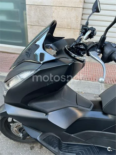 Honda PCX 125 – Vista 6