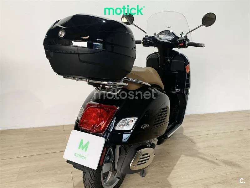 Vespa GTS 300 – Vista 5