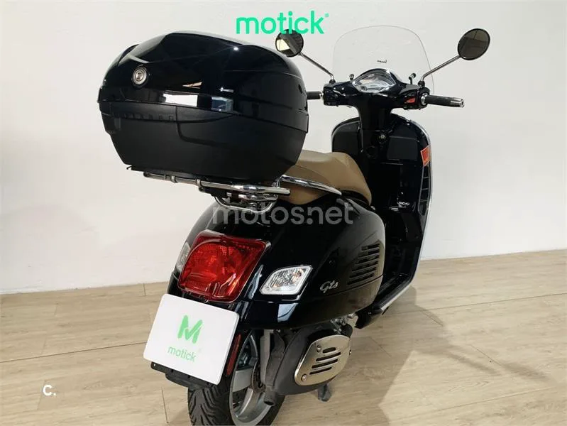 Vespa GTS 300 – Vista 5