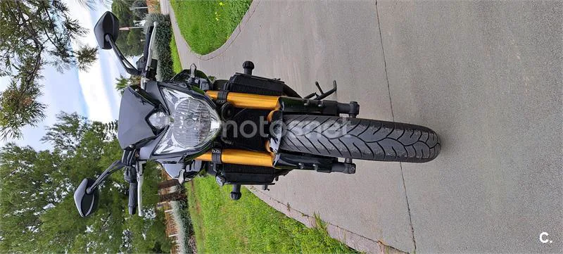 Yamaha FZ8 N – Vista 3