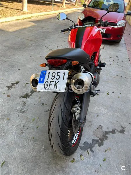 Ducati Monster 696 – Vista 4