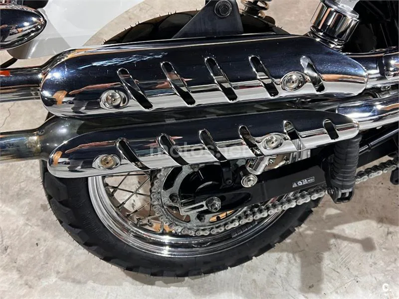 Triumph Scrambler EFI – Vista 16