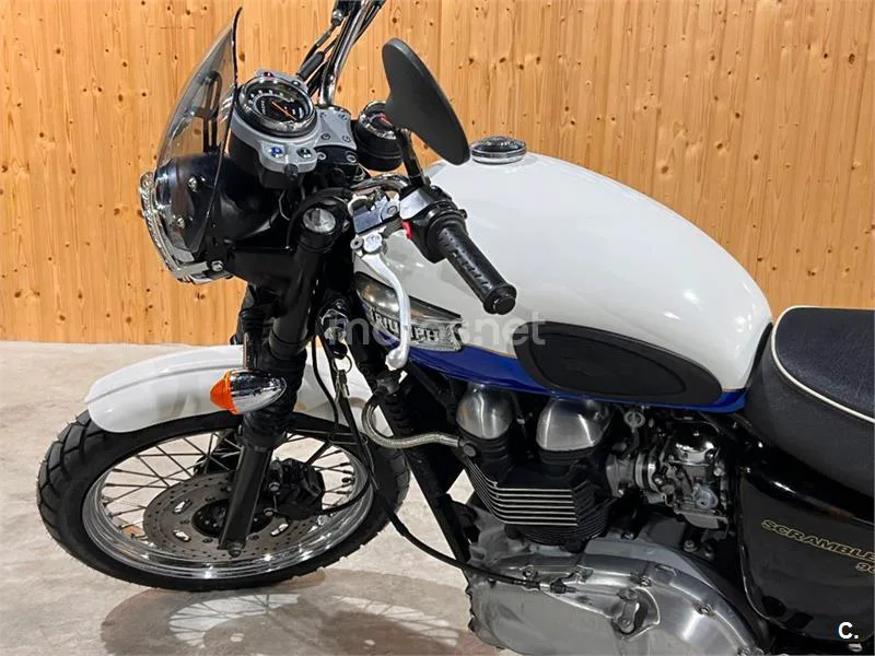 Triumph Scrambler EFI – Vista 48