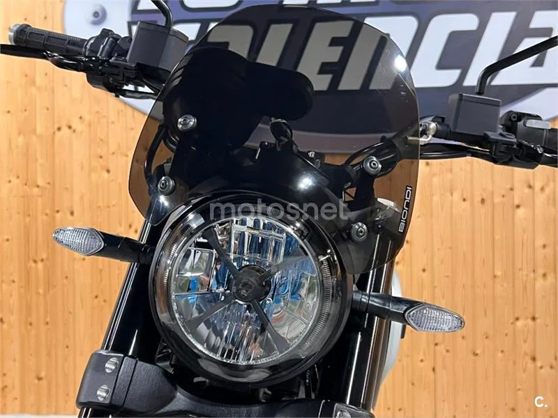 Ducati Scrambler – Vista 37