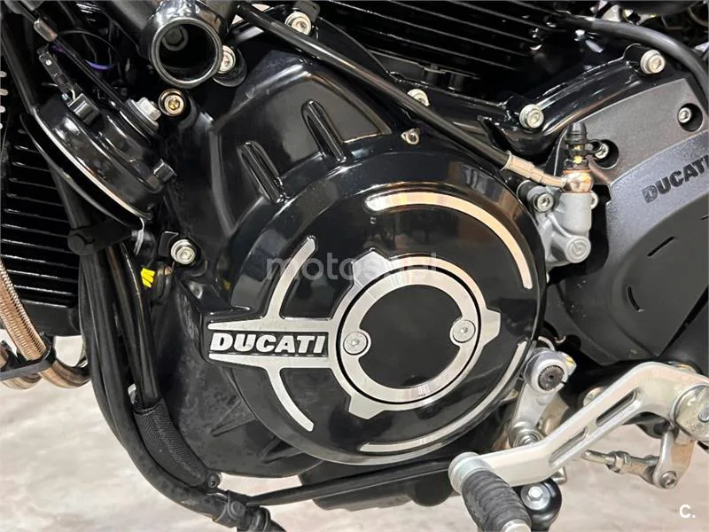 Ducati Scrambler – Vista 42