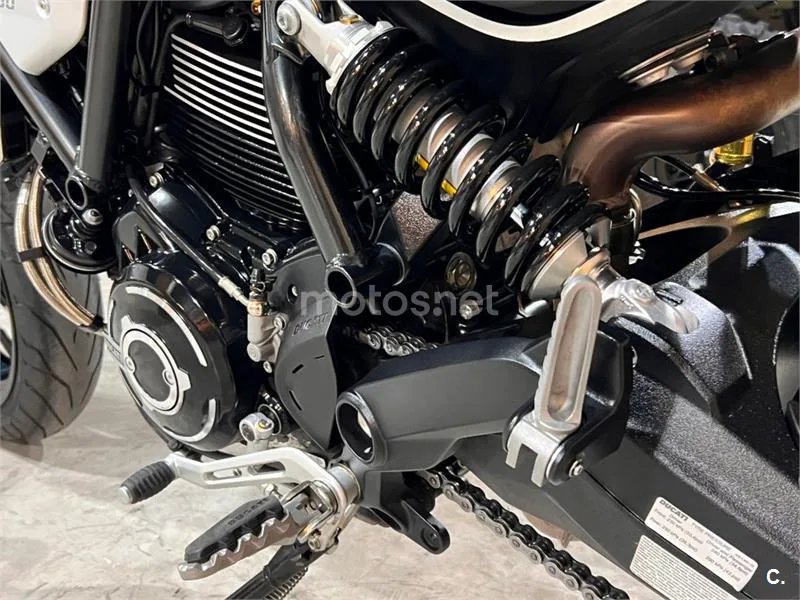 Ducati Scrambler – Vista 50