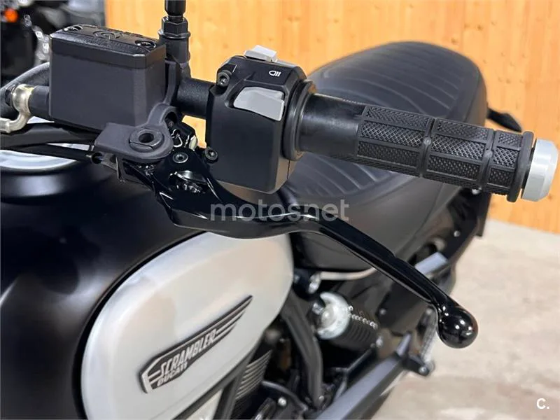 Ducati Scrambler – Vista 52