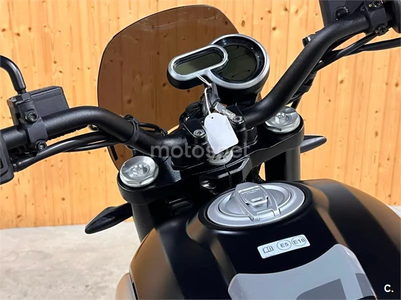 Ducati Scrambler – Vista 65