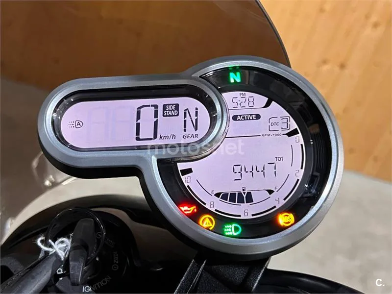 Ducati Scrambler – Vista 76