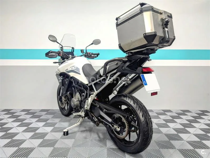Triumph Tiger 900 – Vista 6