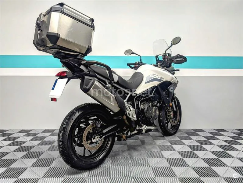 Triumph Tiger 900 – Vista 7