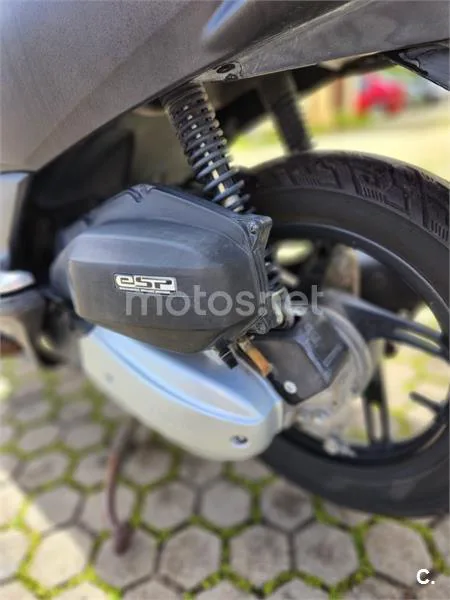 Honda PCX 125 – Vista 8