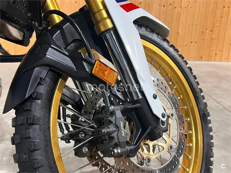 Honda CRF 1000L Africa Twin – Vista 11