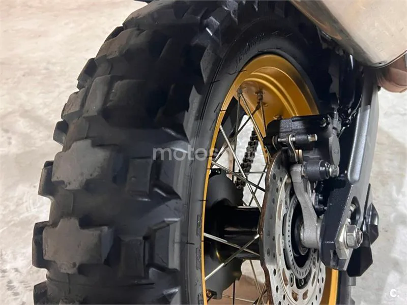 Honda CRF 1000L Africa Twin – Vista 19