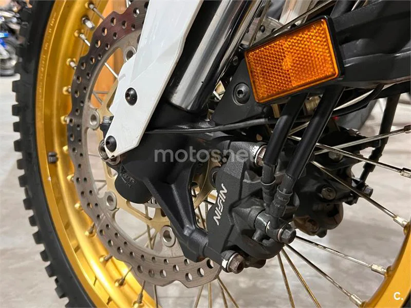Honda CRF 1000L Africa Twin – Vista 32