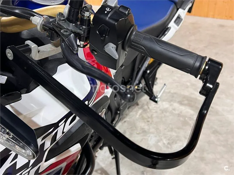 Honda CRF 1000L Africa Twin – Vista 37