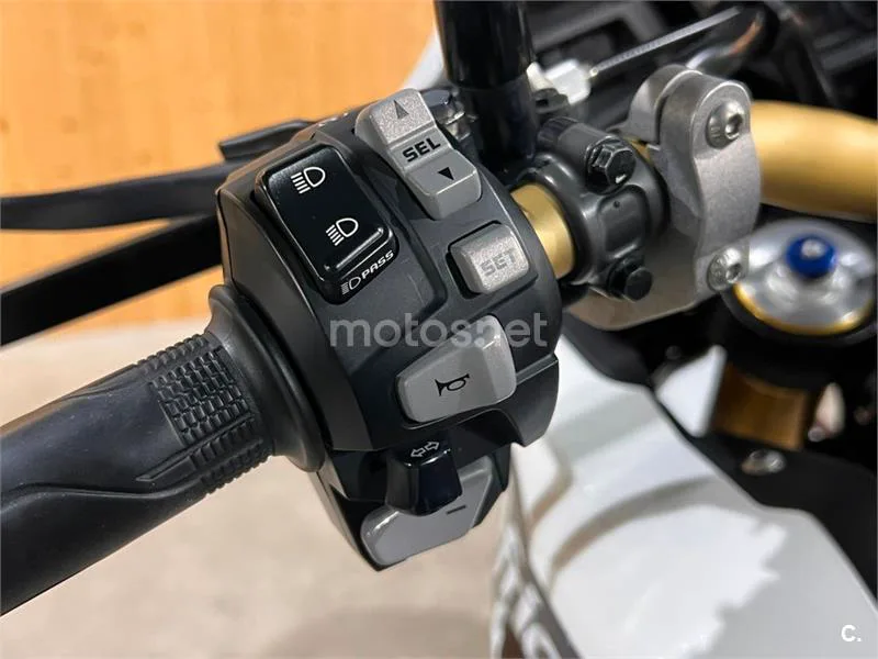 Honda CRF 1000L Africa Twin – Vista 53