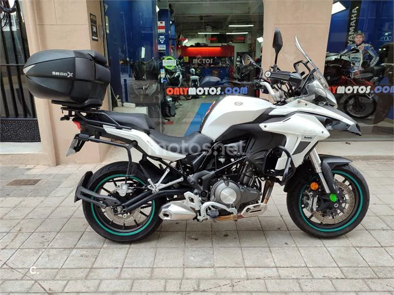 Benelli TRK 502 – Vista 12
