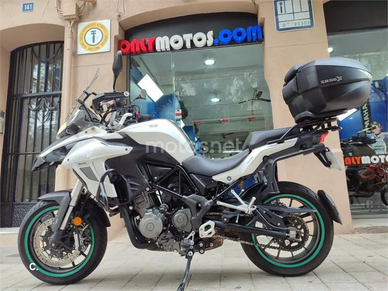 Benelli TRK 502 – Vista 17
