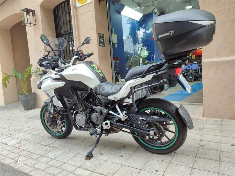 Benelli TRK 502 – Vista 19