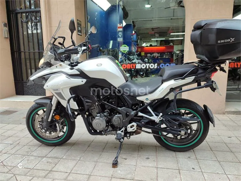 Benelli TRK 502 – Vista 23