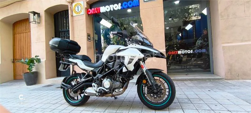 Benelli TRK 502 – Vista 26