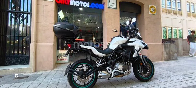 Benelli TRK 502 – Vista 27
