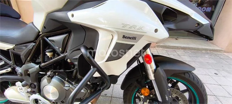 Benelli TRK 502 – Vista 29