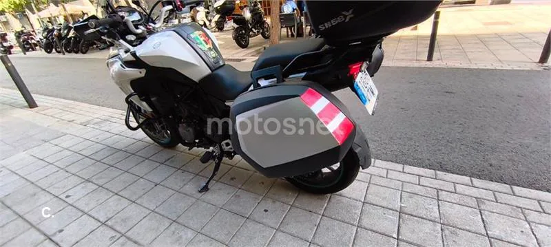 Benelli TRK 502 – Vista 4